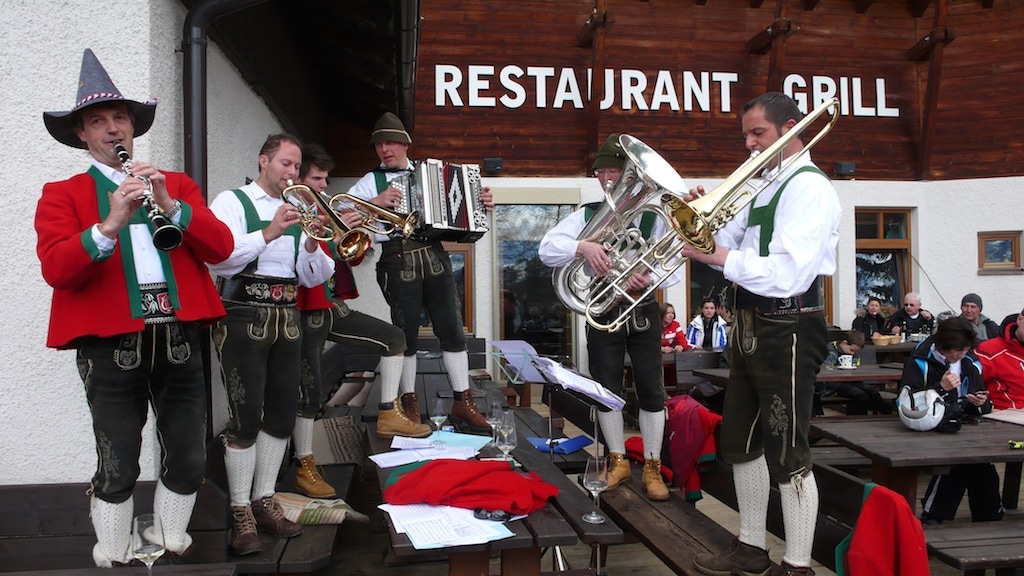Natürlich darf die Volksmusik in Südtirol nicht fehlen.