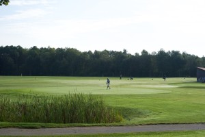 Golfclub Eschenried - Putting Area am frühen Morgen.